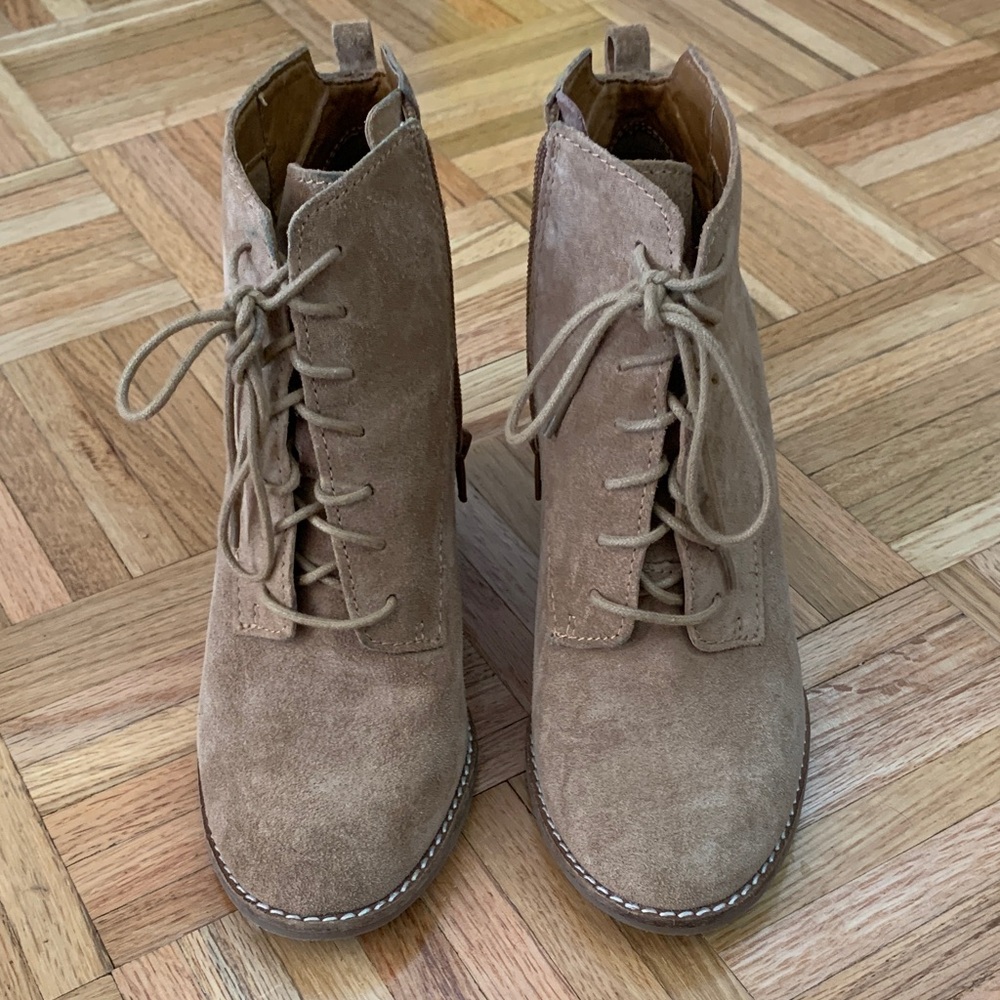 Lucky Brand Wedge Ankle Booties - Tan Suede Women’s Size 7.5